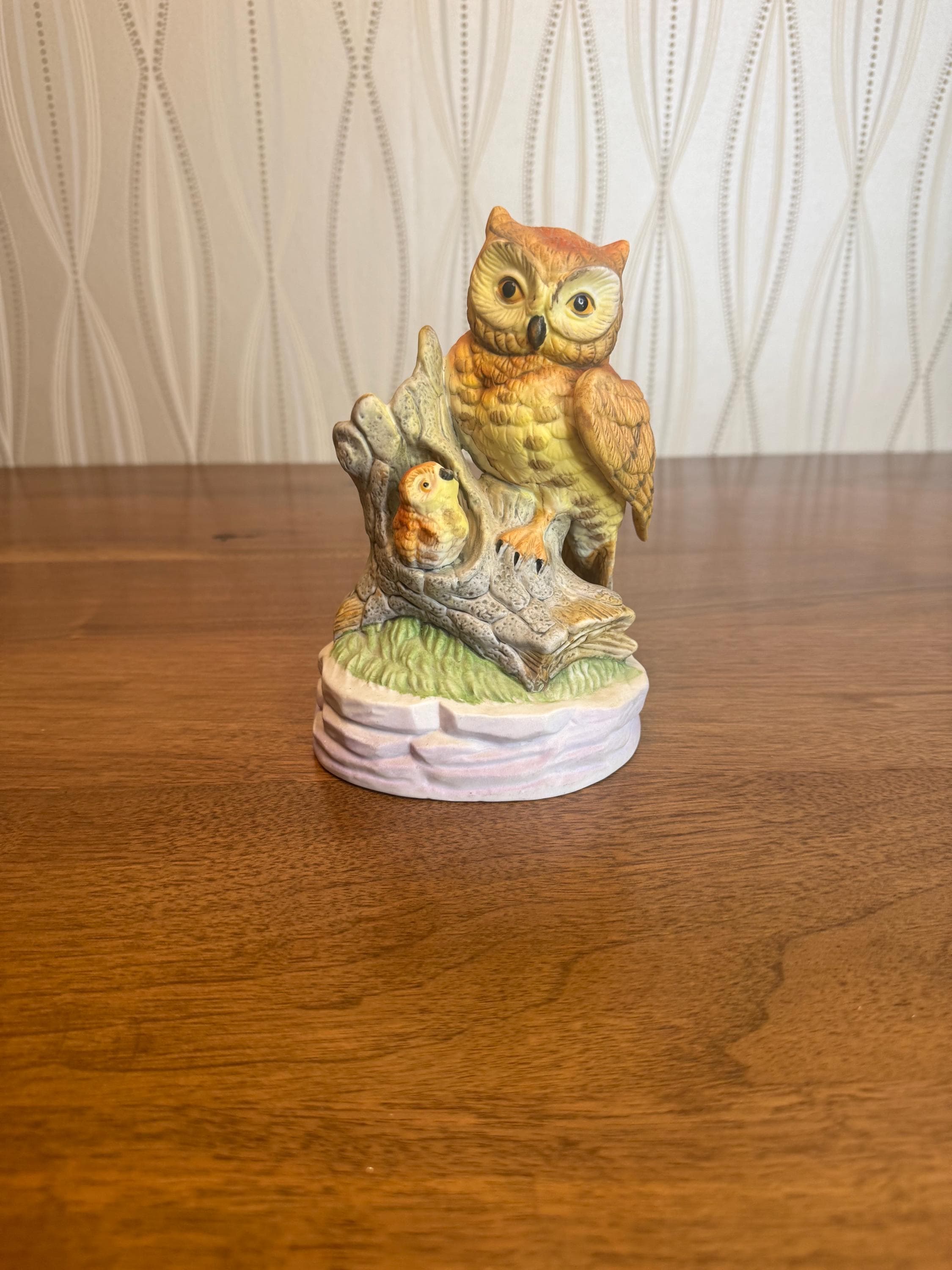 Vintage Mother Baby Owl Figurine Ceramic Owl on Tree Stump 1970s Woodland Bird Sculpture Cottagecore