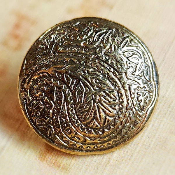 Antique 1 Piece Stamped Brass Sewing Button ~ Paisley Design ~ just over 9/16"