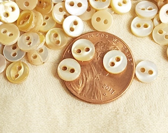 25 to 100 Teensy Vintage 1940s Diminutive Honey Cream Pearl Shell Fish Eye Buttons ~ Gently Cleaned ~ under 6mm 1/4"