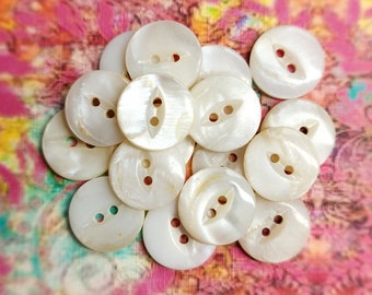 Set of 10 Vintage 1940s Lustrous Cats Eye Mother of Pearl Sewing Buttons ~ Fish Eye Shell MOP ~ just under 5/8"