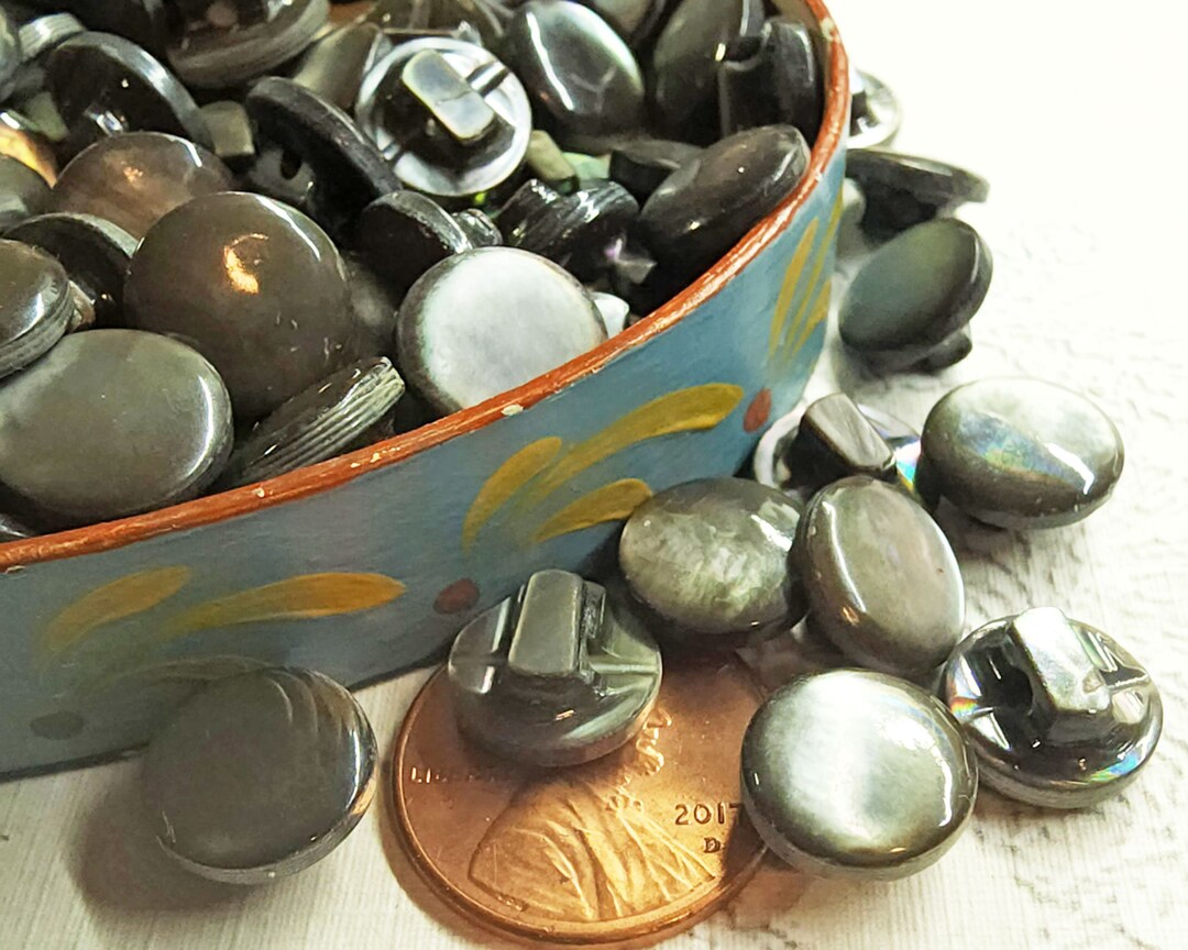 Vintage 1940s Smoky Gray Mother of Pearl Shell MOP Sewing Buttons ...