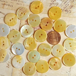 25 Vintage Mother of Pearl Buttons Lovely MOP Shell Luster Wedding Bridal just over 11/16 image 3