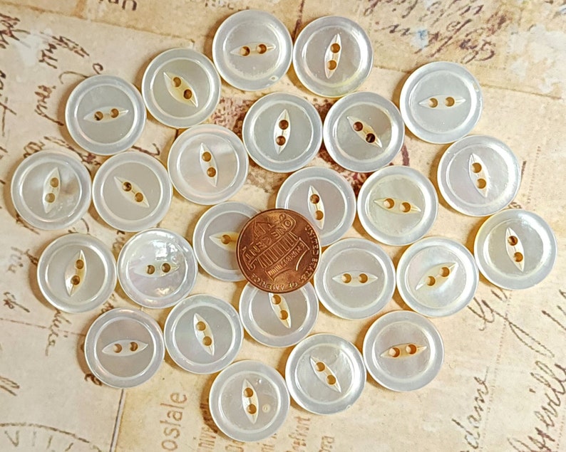 25 Vintage Mother of Pearl Buttons Lovely MOP Shell Luster Wedding Bridal just over 11/16 image 1