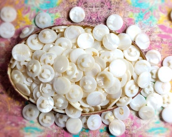 10 or 25 Vintage 1940s Pearl Oyster Shell Sewing Buttons ~ Mother of Pearl MOP w/ Bow Tie Self Shank ~ just over 9/16" ~ Wedding Bridal