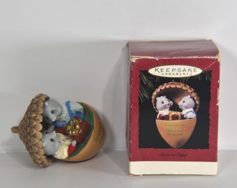 Vintage 1994 Hallmark Keepsake Ornament "Sisters Fill Christmas With Joy". Hallmark Sister to Sister Mice, Squirrel or Chipmunk Ornament.