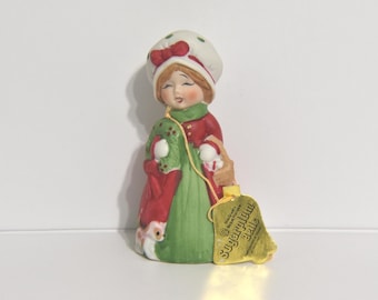 Pequeña figura coleccionable vintage de niña campanilla navideña, hecha por Jasco. Campanilla navideña de porcelana bisqué.