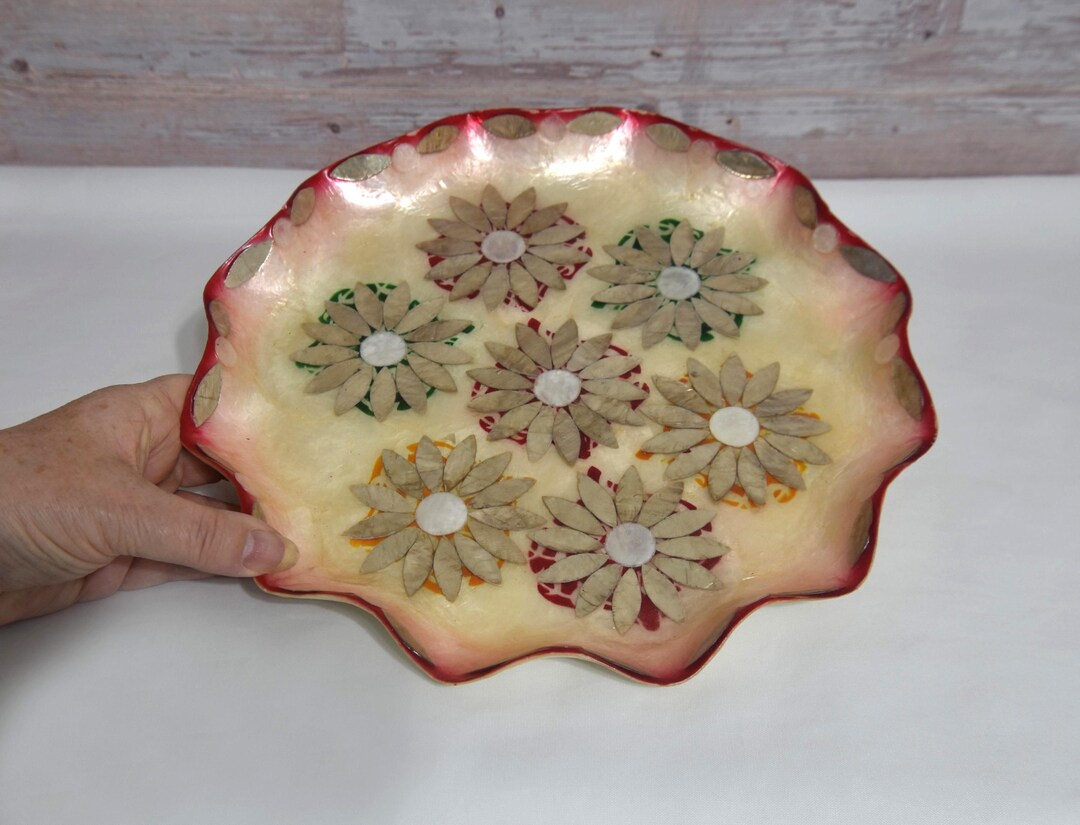 Vintage Capiz Shell Centerpiece Bowl With Flowers on Red, Green and ...