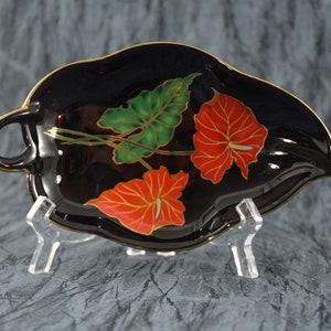 Anthurium Trinket Dish Designed by Magie, Black Trinket Dish with Red Anthurium. Vintage 80&#39;s Decor. Black and Red Leaf Dish.