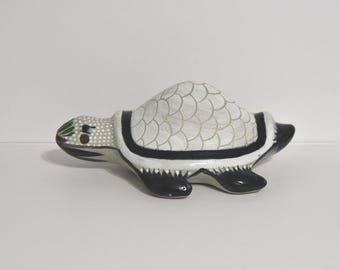 Figura vintage de tortuga marina de cerámica Santana, Tonalá, México. Tortuga de arte popular mexicano firmada. Figura coleccionable de tortuga.