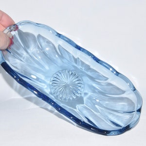One Fountainware Blue Glass Banana Split Dish by Anchor Hocking. Light Blue Flat Bottom Dish Ice Cream Dish. Banana Split Boat Dish.