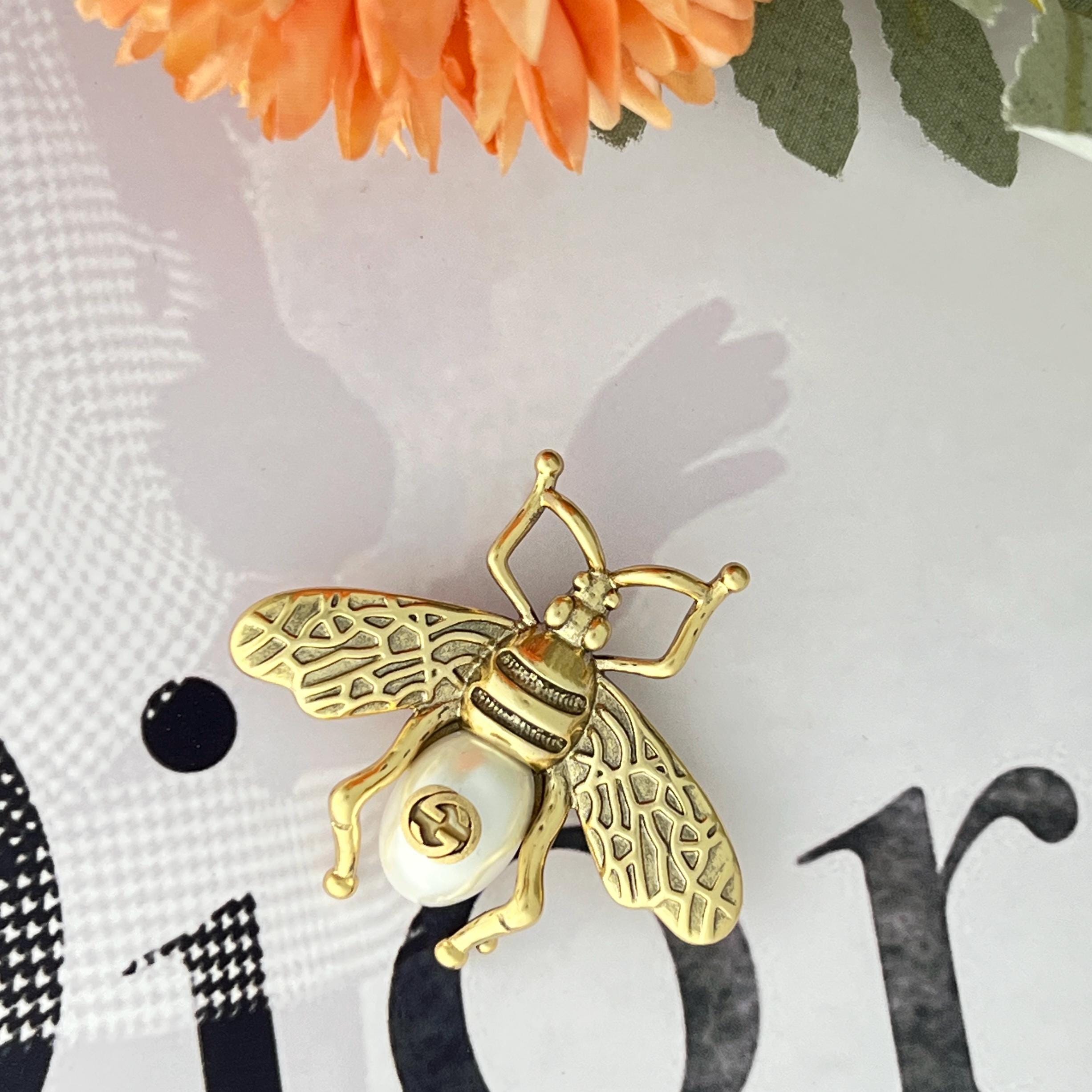 Gucci Logo Bee - Etsy