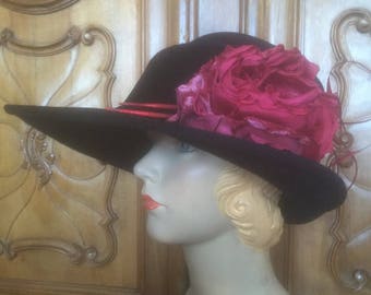 magnificent vintage Philip Treacy Londonblack velvet hat with fuscia peony in beautiful condion like new Ascot