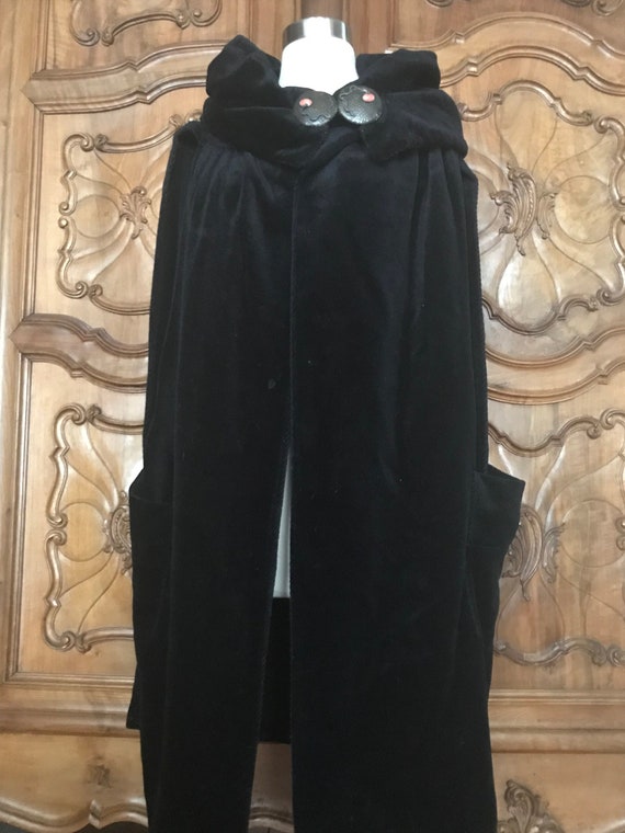 Gothic black opera cloak coat Art Deco Arts and C… - image 1