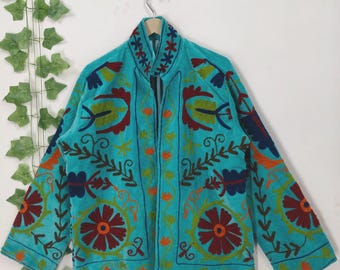 Turkos Suzani sammetskavaj | Lyxig blommig broderad bohokappa | Handgjorda hantverksytterkläder, premium boho modekappa, present till henne