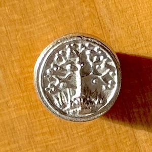Apple Tree button, 1/2-inch round pewter button designed and engraved by Randy Miller