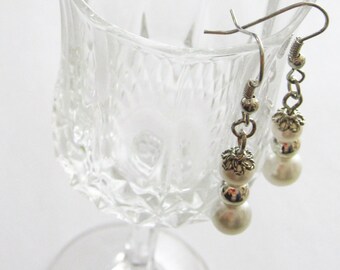 Pearl Jewelry, Bridal Pearl Earrings, Bridesmaid Gift, Wedding Jewelry