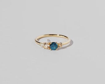 Teal Blue Sapphire Three Stone Ring – Minimalist Gold Engagement Promise Anniversary Band