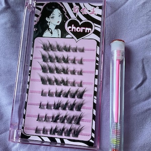 Palette di ciglia a grappolo