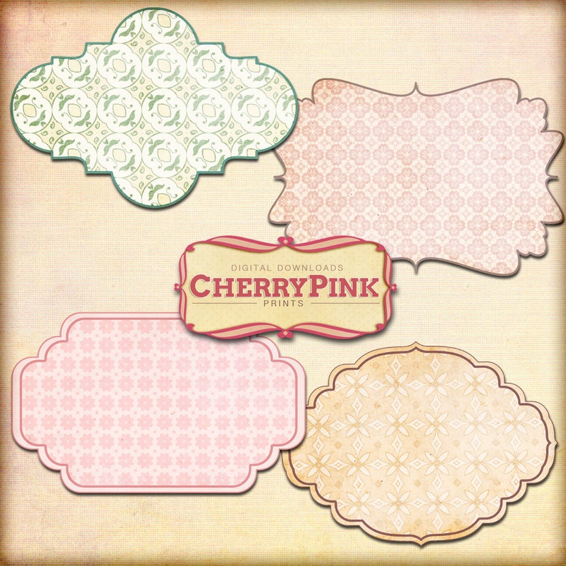 Pu&ograve; includere: Quattro cornici decorative con motivi diversi. Le cornici sono in tonalit&agrave; di verde, rosa e beige. Le cornici sono perfette per aggiungere un tocco vintage ai tuoi lavoretti.