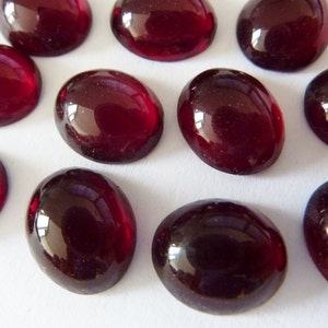 6 glass cabochons, 12x10mm, garnet red, oval