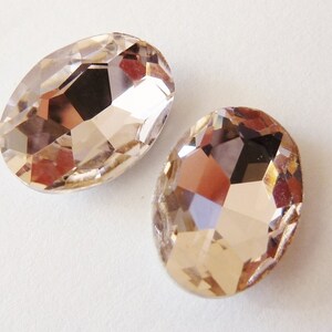 2 glass jewels, 14x10mm, light pink, oval image 2