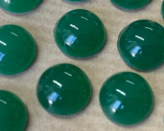 10 glass cabochons, Ø11mm, jade green, round