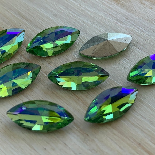 6 glass jewels, 15x7mm, green AB, navette