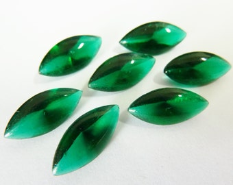 10 glass jewels, 15x7mm, emerald green, navette