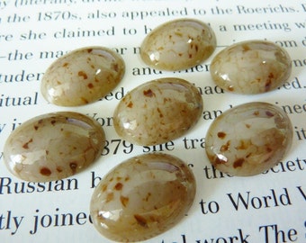 2 glass cabochons, 18x13mm, marbled creme brown, oval