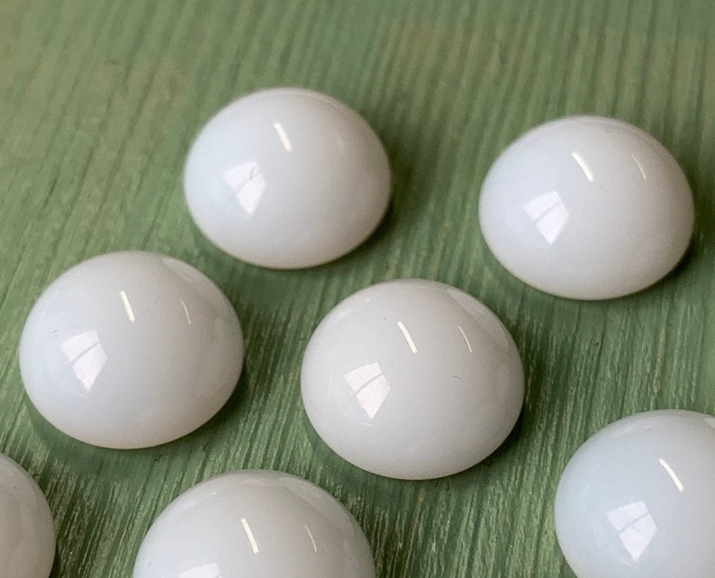 6 glass cabochons, Ø12mm, opaque white, round image 1