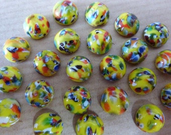 10 glass cabochons, Ø8mm, harlequin, yellow, round