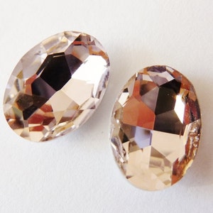 2 glass jewels, 14x10mm, light pink, oval image 1