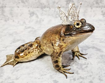 Real Bullfrog Taxidermy- Princess Frog