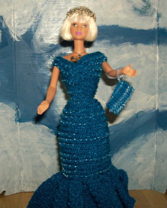 Barbie con vestido de princesa Diana tejido a crochet