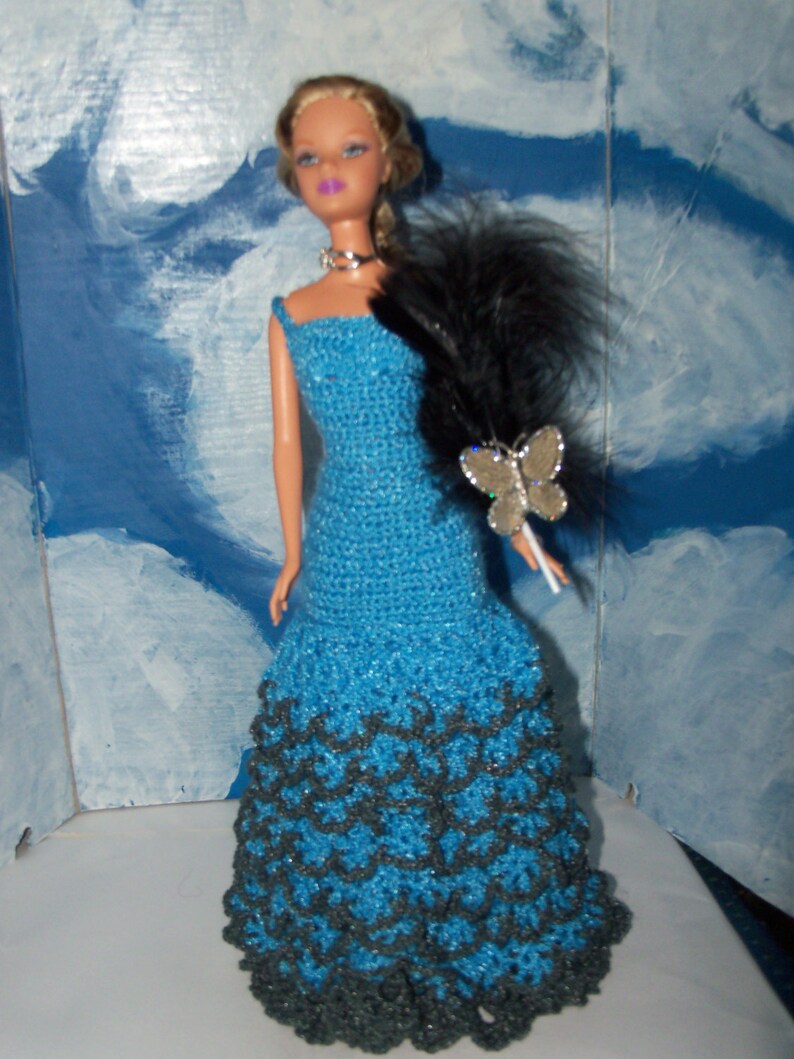 Barbie in Crocheted 1902 Summer Ball Gown image 4