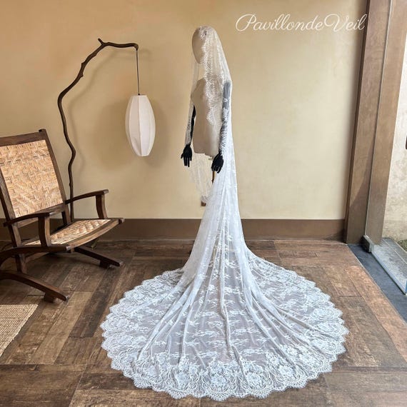 White Lace Cathedral Veil with Scalloped Edge Multi Scallop Lace Cathedral Wedding Veil CF274 main image 2