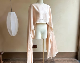 Satin-Off-Shoulder-Cape, drapierte geschichtete lange fließende Brauthochzeits-Verdeckung