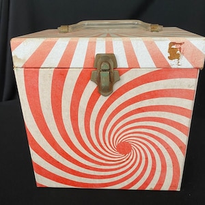 Op Art Platter-pak with 50 45s Amberg File & Index Co.