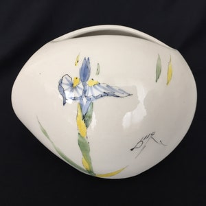 Mid Century Modern BAATZ USA handpainted and signed vase with label