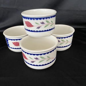Adams &quot;Lancaster&quot; ramekins. Set of 4