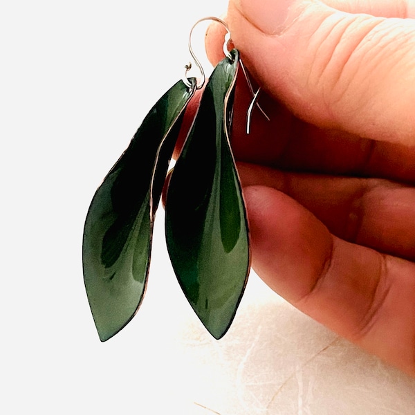 Small Leaf Earrings, Alpine Green Enamel, Hand Formed Earrings, Cute Earrings, Dangle Earrings, Colorful Earrings, Women’s Earrings