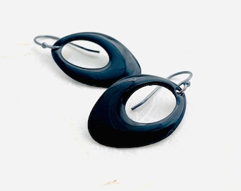 Small Oval Shape Earrings, Black Enamel Minimalist Cutout Earrings, Classic Black Earrings, Women’s Earrings, Dangle Earrings