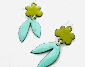 Retro Tropical Leaf Earrings, Mint Green and Chartreuse Green Enamel Leaf Earrings, Statement Earrings, Gift Dor Her, Handmade Jewelry