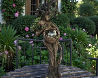 Estatua de la Diosa Mística del Bosque – Escultura de la Mujer Espíritu del Árbol, Decoración de Jardín de Resina con temática de Bosque, Adorno de Exterior Inspirado en la Naturaleza, Regalo Único