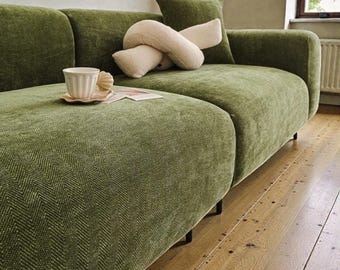 Cozy Chenille Sofa Cover – Non-Slip Couch Protector, Cat Scratch Resistant, Washable All-Season Slipcover for Pets and kids