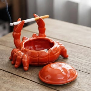 Ashtray Crab