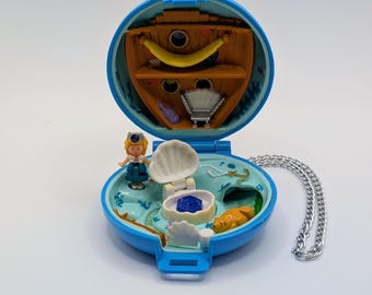 100% Complete Vintage Bluebird Polly Pocket Jeweled Sea 1992 with Chain