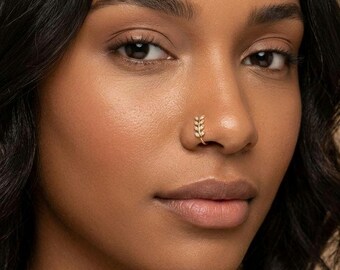 Aro nasal de hoja de moissanita dorada, delicado piercing botánico de plata de ley