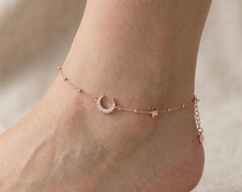 Tobillera de plata de ley con luna y estrella • Joya para el pie con dije de media luna de moissanita