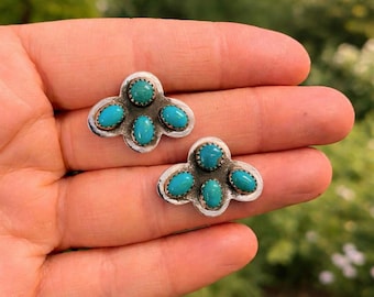 Handgjorda örhängen i turkos med navajomotiv • Örhängen i sterlingsilver med statementmotiv • Boho-smycken för kvinnor